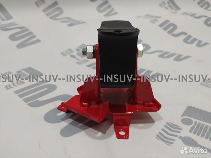 Третья опора раздаточной коробки Шевроле Нива 2123