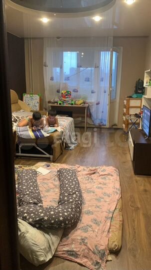 3-к. квартира, 81 м², 5/10 эт.