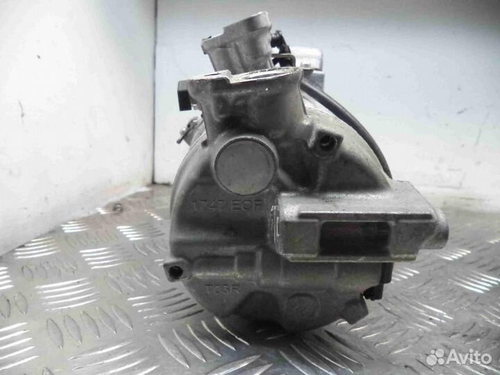 Компрессор системы кондиционирования Mercedes-Benz