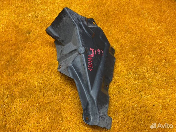 Подкрылок передний правый Bmw 3-Series E90 N52B25A