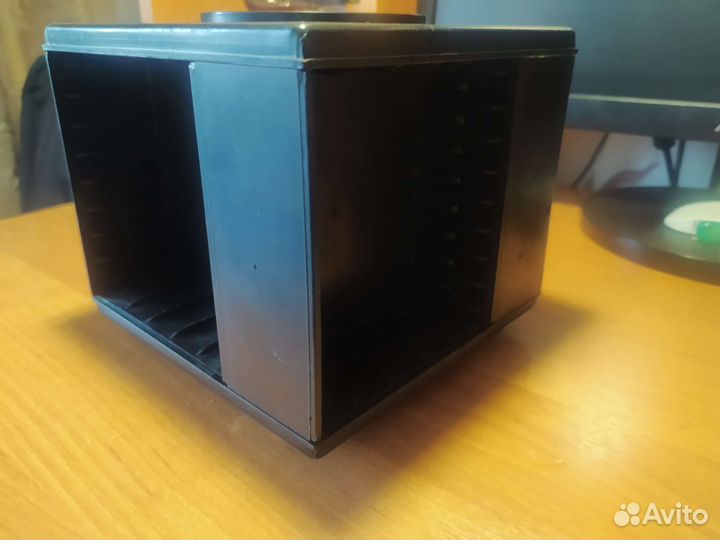 Поставка для аудиокасет