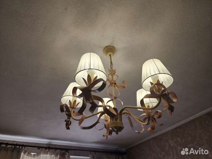 Люстра итальянская в спальню