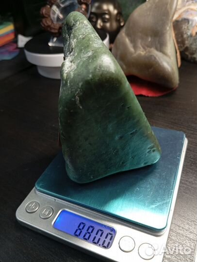 Нефрит речной окатыш без обработки