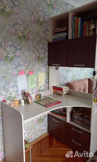 Угловой стол умка