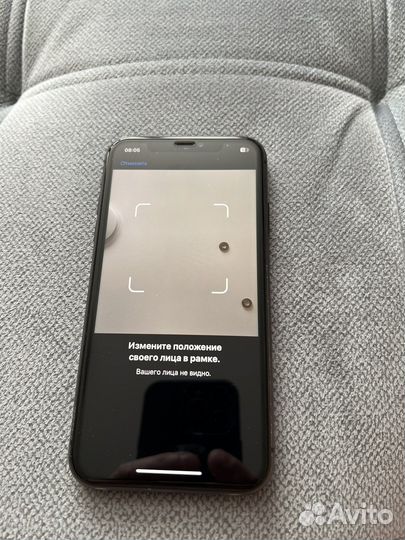 Телефон iPhone 11 64gb