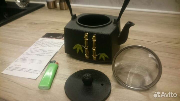 Японский чугунный чайник