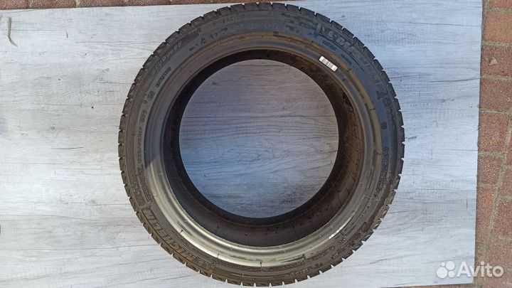 Michelin X-Ice 235/45 R17 97T