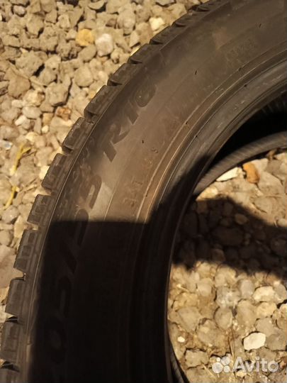 Pirelli Ice Zero FR 205/55 R17