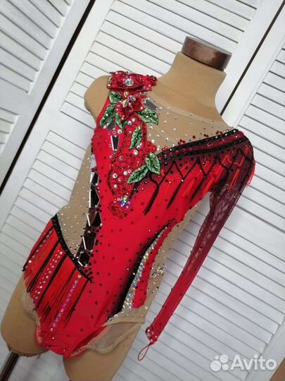 Купальник для художественной гимнастики