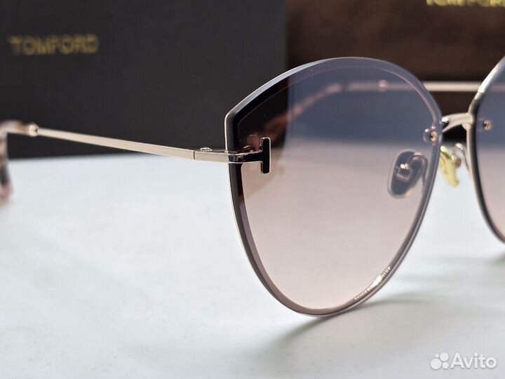 Солнцезащитные очки Tom ford Evangeline FT1106