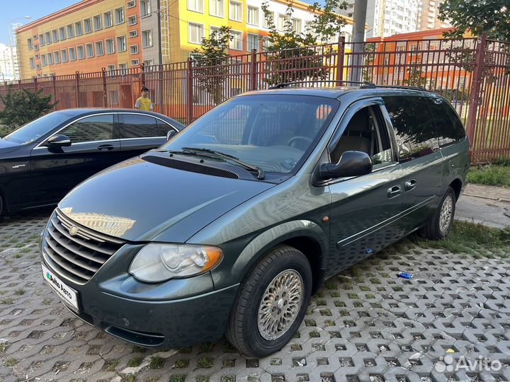 Chrysler Town & Country 3.3 AT, 2004, 256 000 км