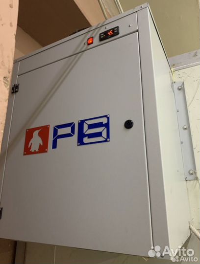 Холодильная камера с моноблоком