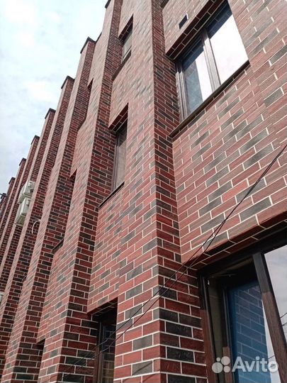 Гибкий кирпич на сетке