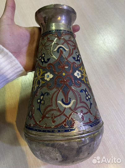 Ваза с росписью