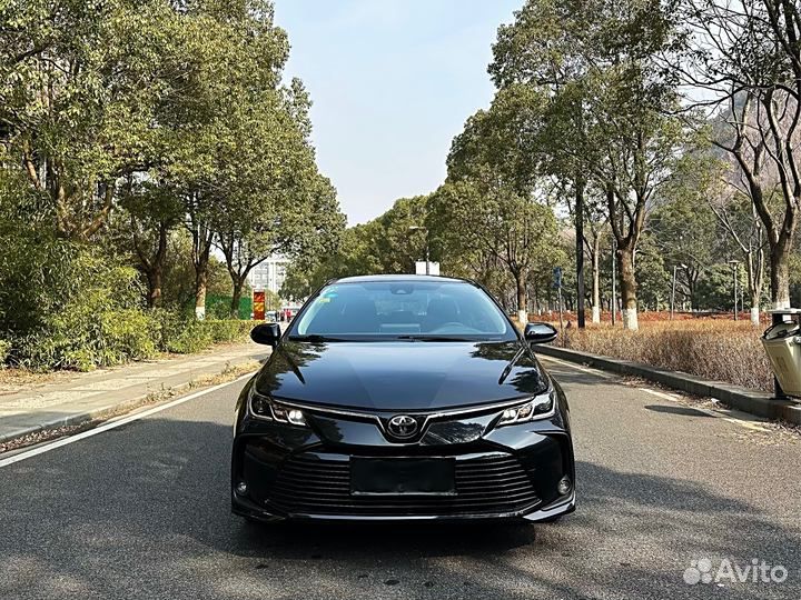 Toyota Corolla 1.2 CVT, 2020, 30 000 км