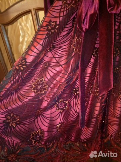 Платье вечернее 44