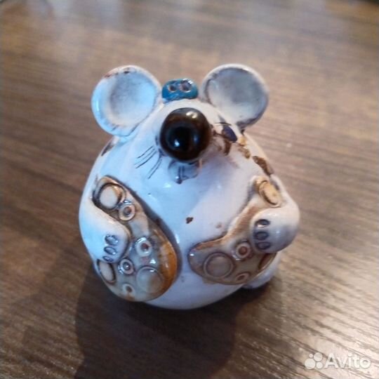 Фигурка свистулька