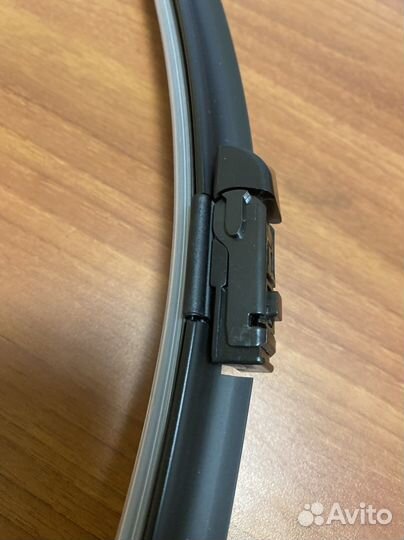 Щетки стеклоочистителя land rover LR064428