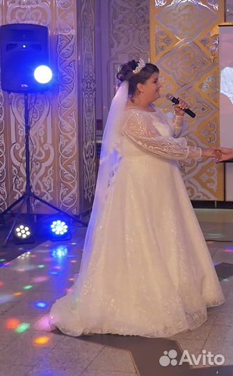 Свадебное платье