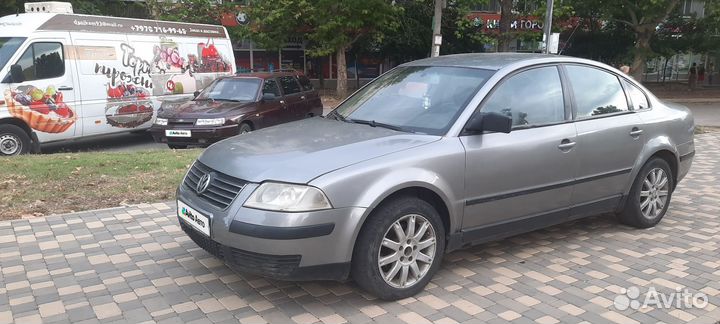 Volkswagen Passat 1.6 МТ, 2004, 220 000 км