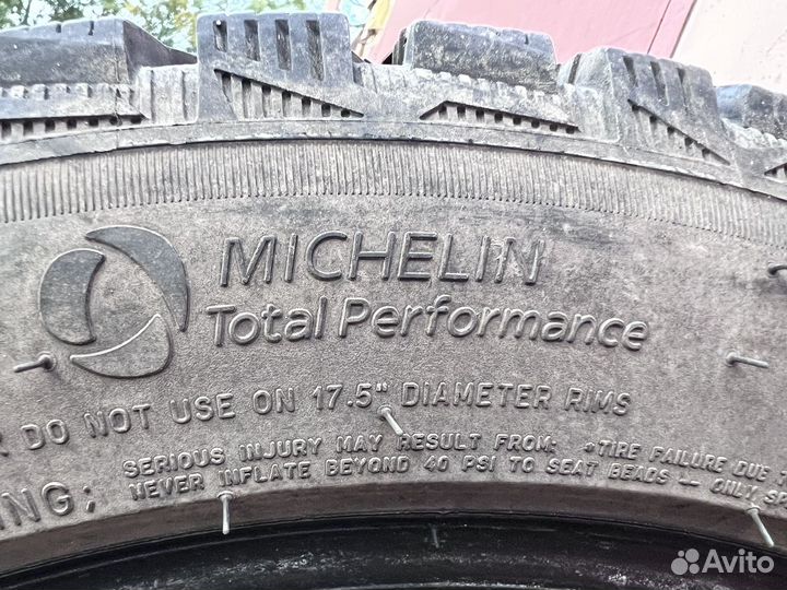 Michelin X-Ice North 4 225/50 R17 98