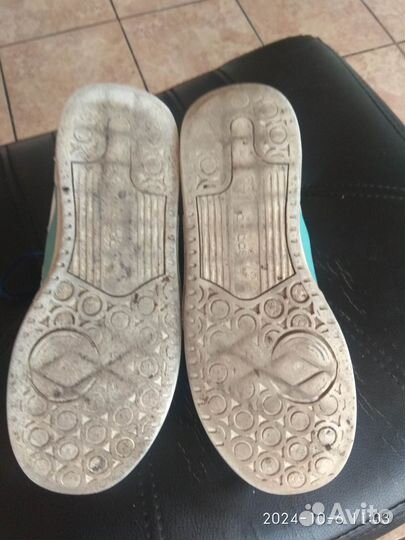 Кроссовки унисекс adidas