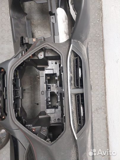 Панель передняя салона Chevrolet Trailblazer