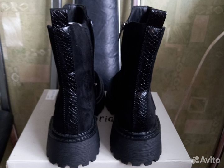 Ботинки женские 38 размера