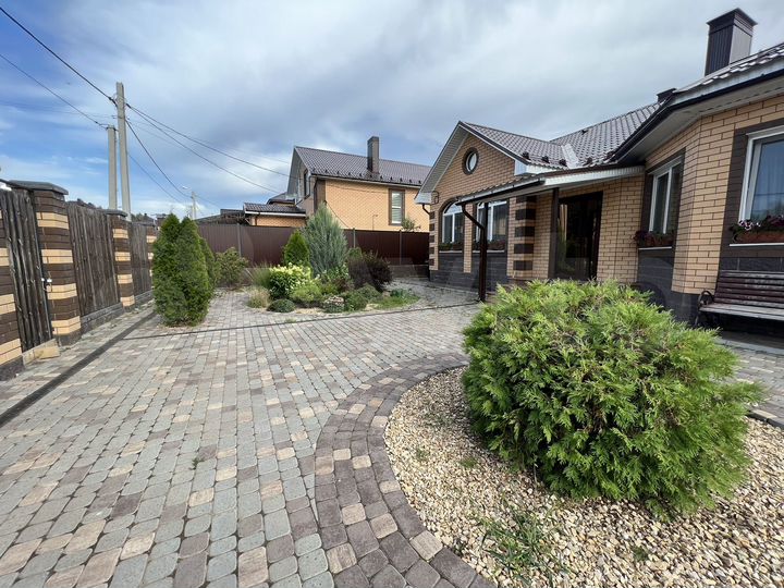 Коттедж 155 м² на участке 10 сот.