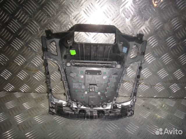 Магнитола Focus 3 (11-15 ) панель управления б\у