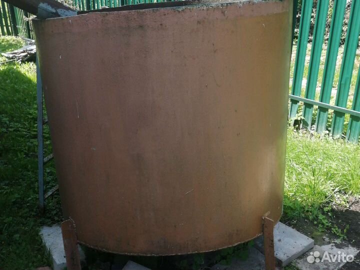 Емкость для воды металлическая бу