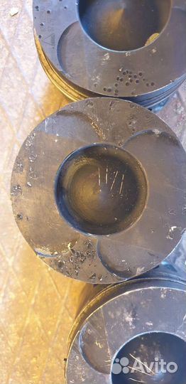 Поршня вито