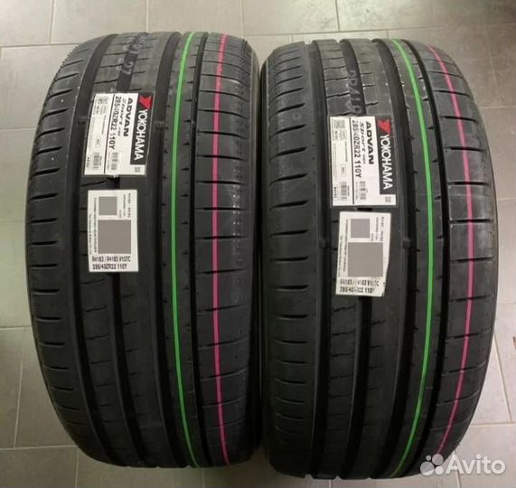 Yokohama Advan Sport V107D 285/40 R22 и 325/35 R22 114Y