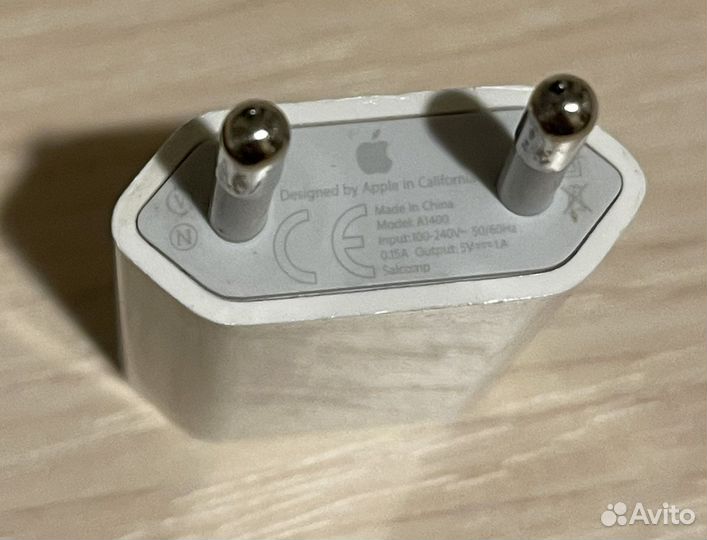 Зарядное устройство Apple