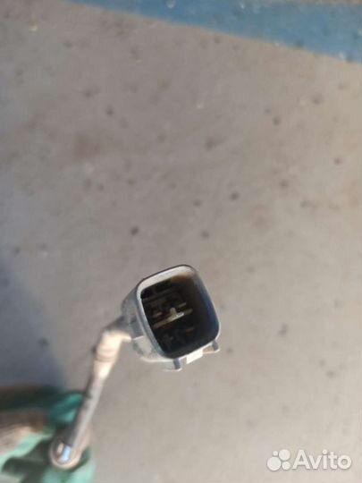 Датчик кислородный Toyota Land Cruiser 100