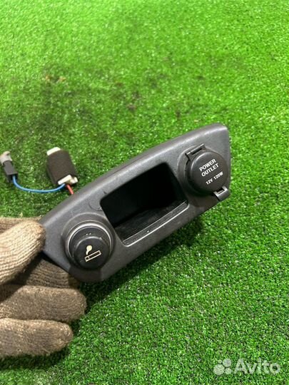 Прикуриватель Kia Rio 2 JB G4EE 2006