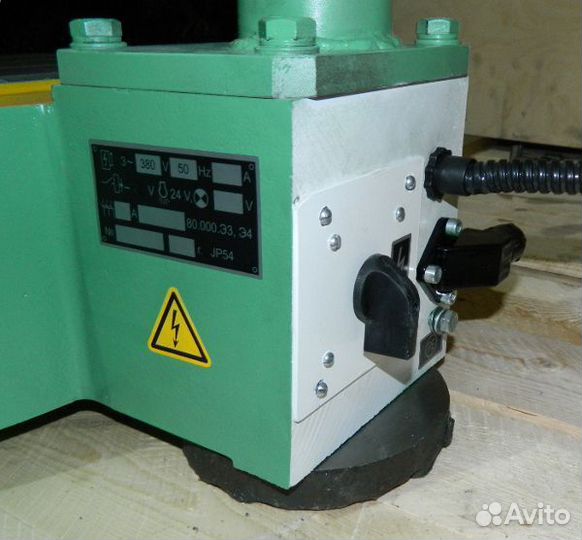 Настольный сверлильный станок 2М112