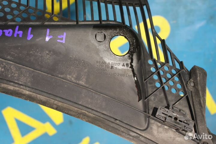 Жабо Ford Focus 1