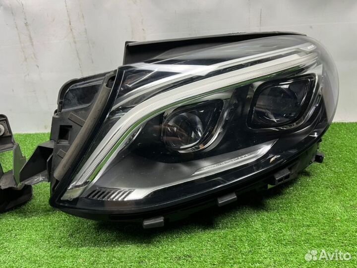 Фары комплект Mercedes Gle-Class W166 642.826 2018