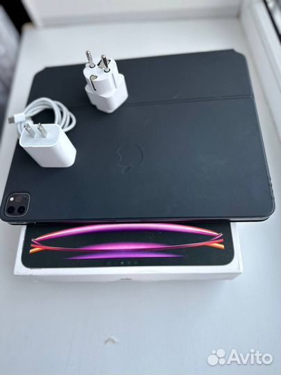 Планшет apple iPad pro 12.9 512gb + magic keyboard