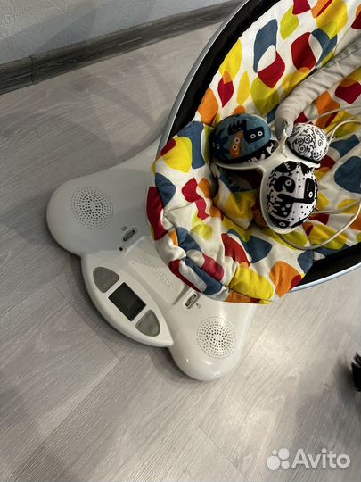 Электронные качели mamaroo 4moms 2.0