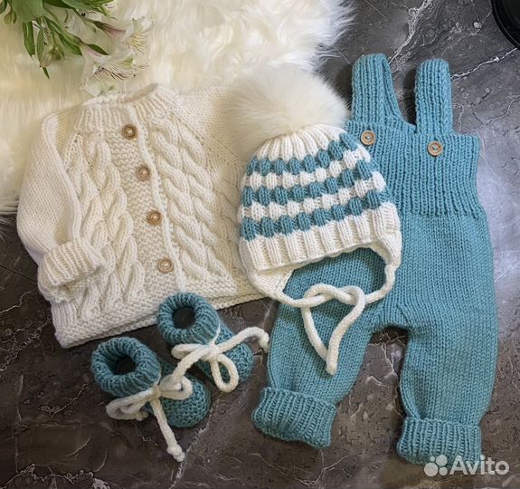 Костюм на 0-3 месяца 56-62 см вязаный