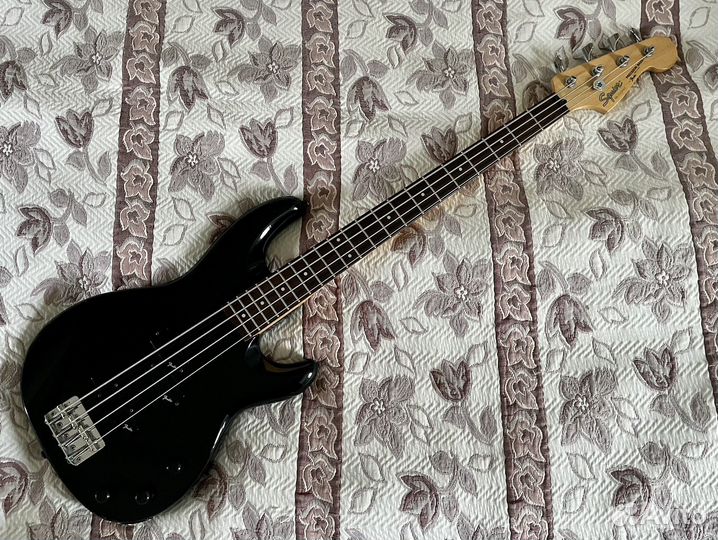 Бас Гитара Fender Squier Precision Bass SPJ-39