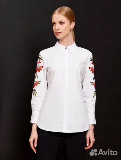 Рубашка с вышивкой