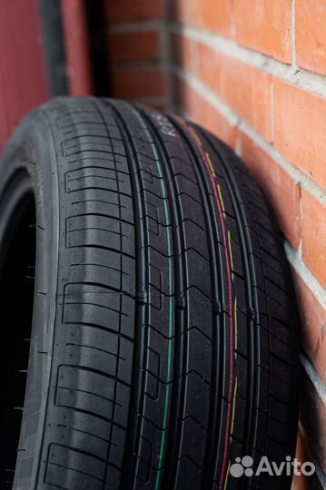 Zmax Zealion 235/45 R18 98W