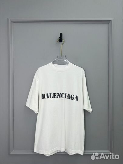 Футболка женская Balenciaga