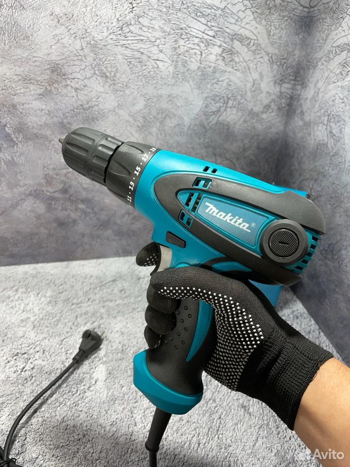 Шуруповерт сетевой Makita