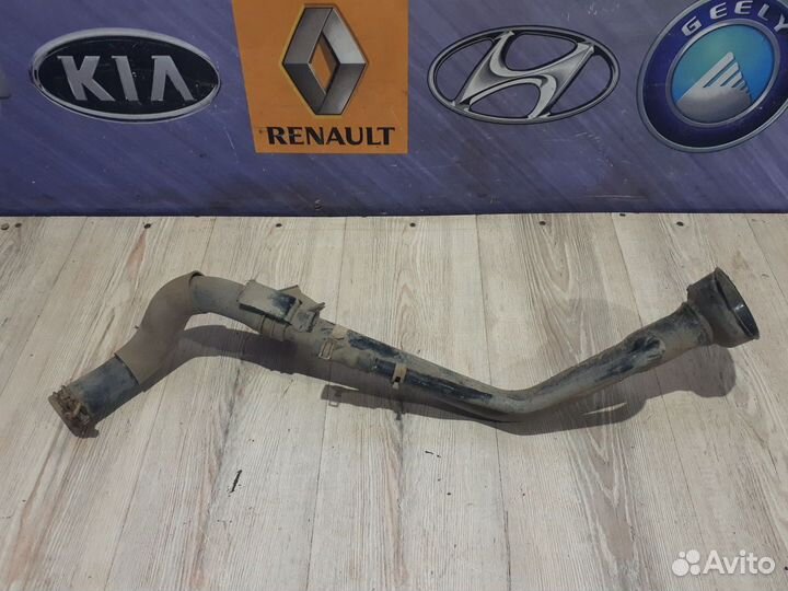 Горловина топливного бака бензобака Nissan note E1