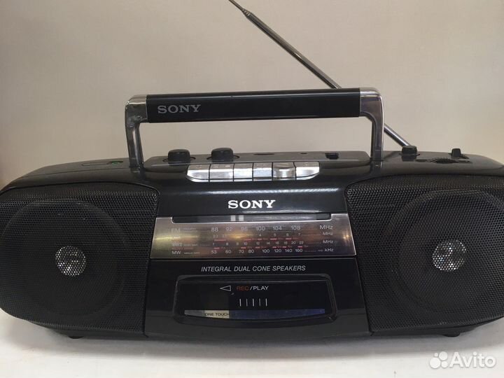 Магнитола Sony CFS-B5S