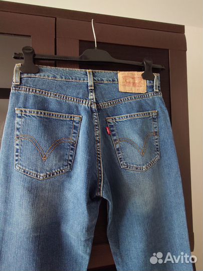 Джинсы женские Levis